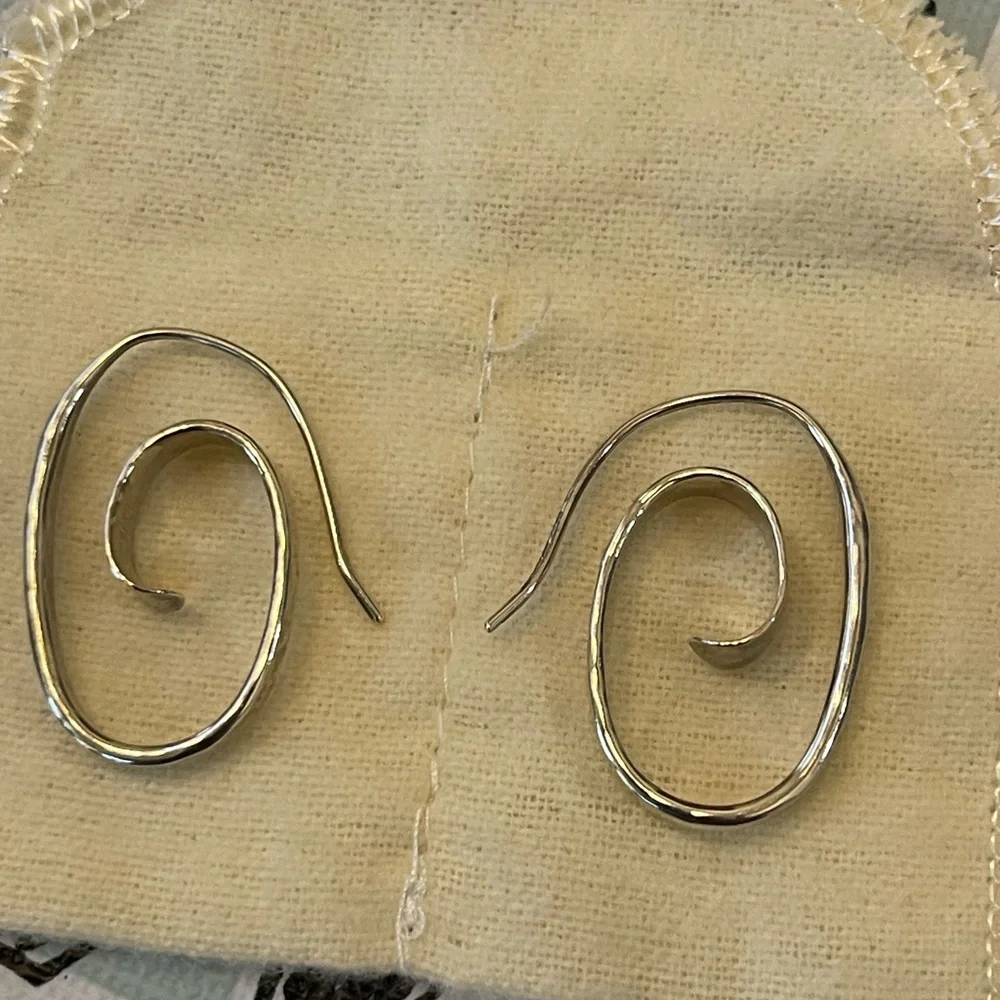 Floating Spiral hoops earrings